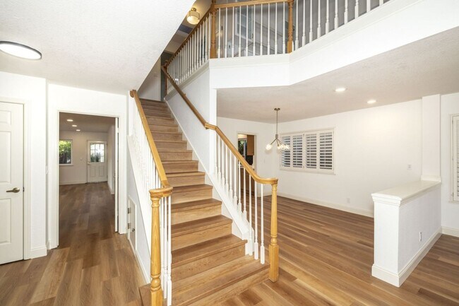 Building Photo - Executive Home With Remodeled Bathrooms + AC in Old Palo Alto