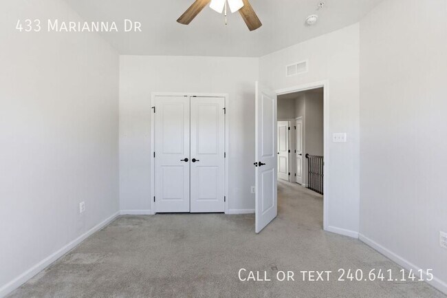 Building Photo - 433 Marianna Dr