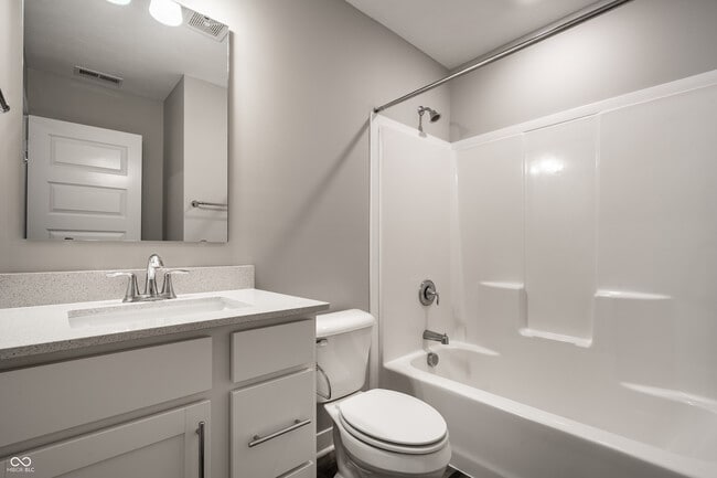 Building Photo - 305 Fairfax Way