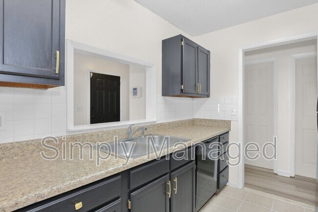 Building Photo - 7345 Pebblebrook Dr