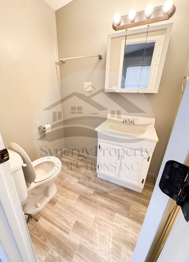 Building Photo - Madison Schools