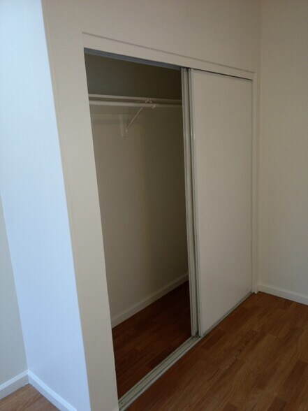 Building Photo - 132 E Colorado Blvd