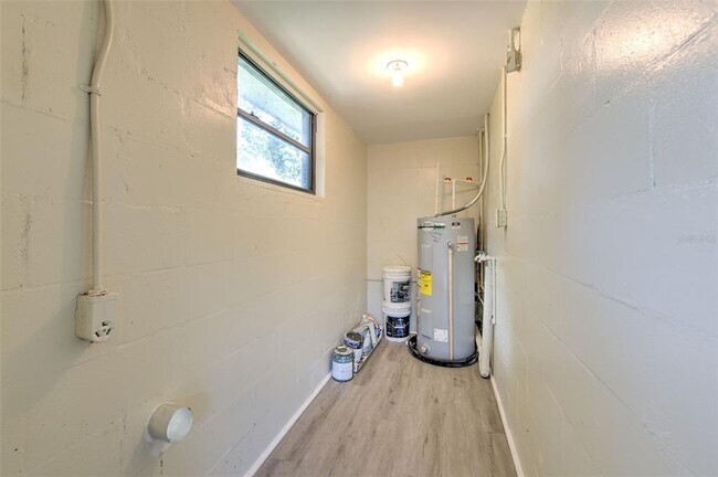 Building Photo - 475 W Ethelene St