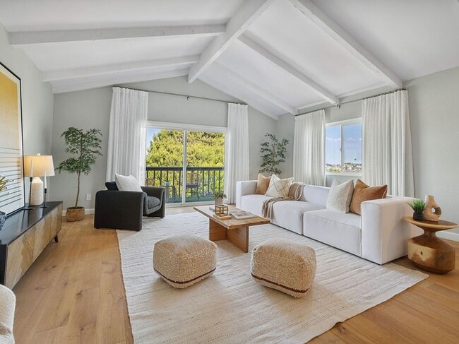 Building Photo - 1141 Stanford Ave