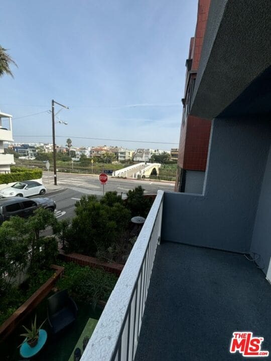 Building Photo - 24 Lighthouse St