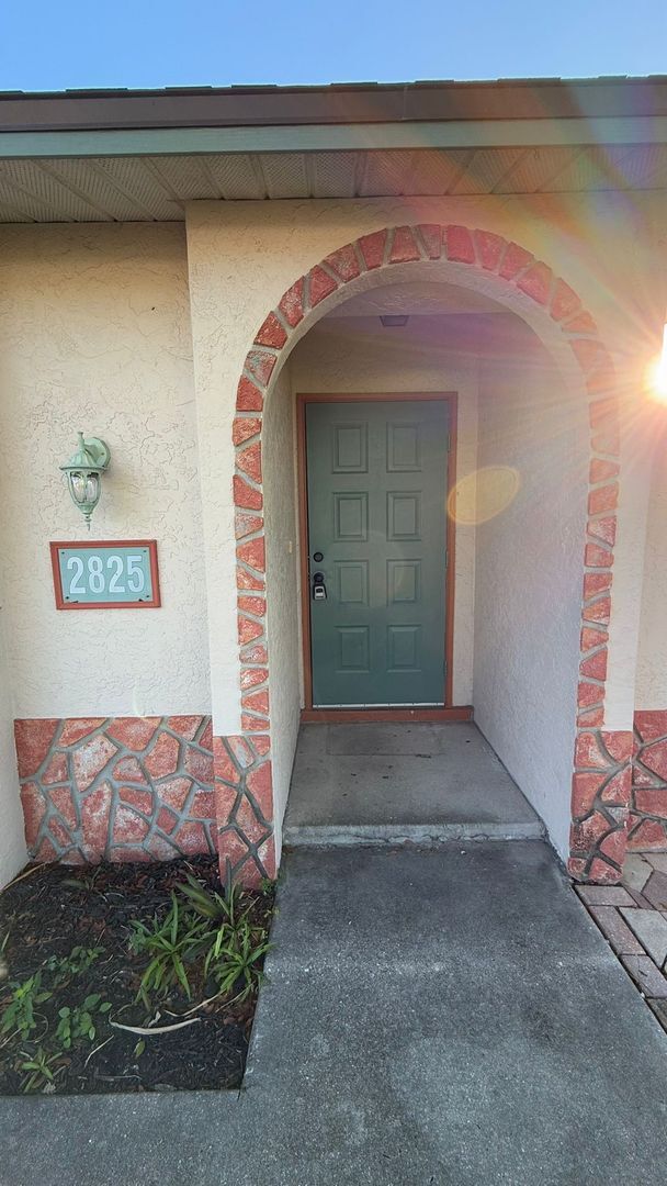 Building Photo - 2823-2825 SW Santa Barbara Pl