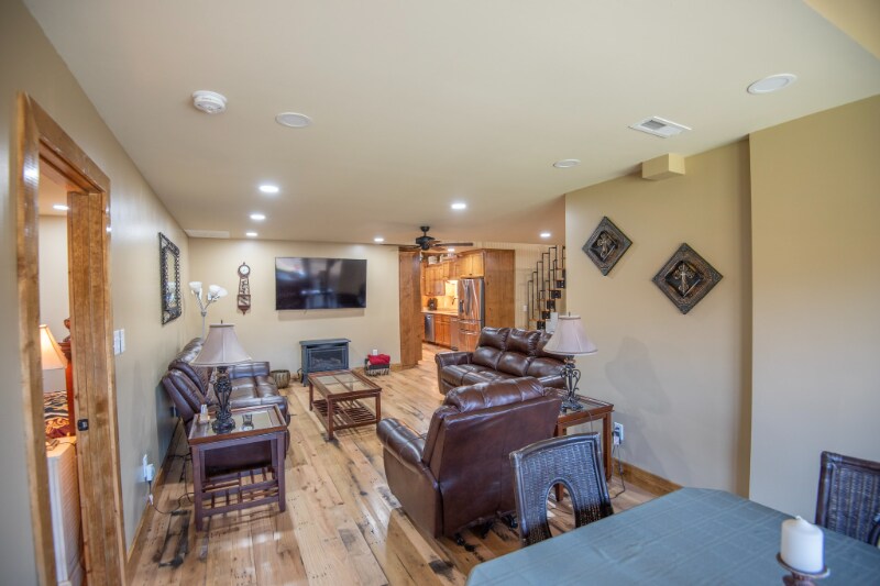 Building Photo - 148 Westwood Acres Dr
