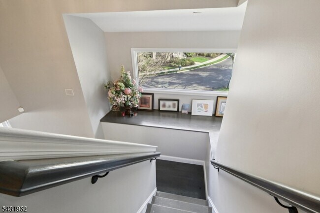 Building Photo - 210 Clarken Dr