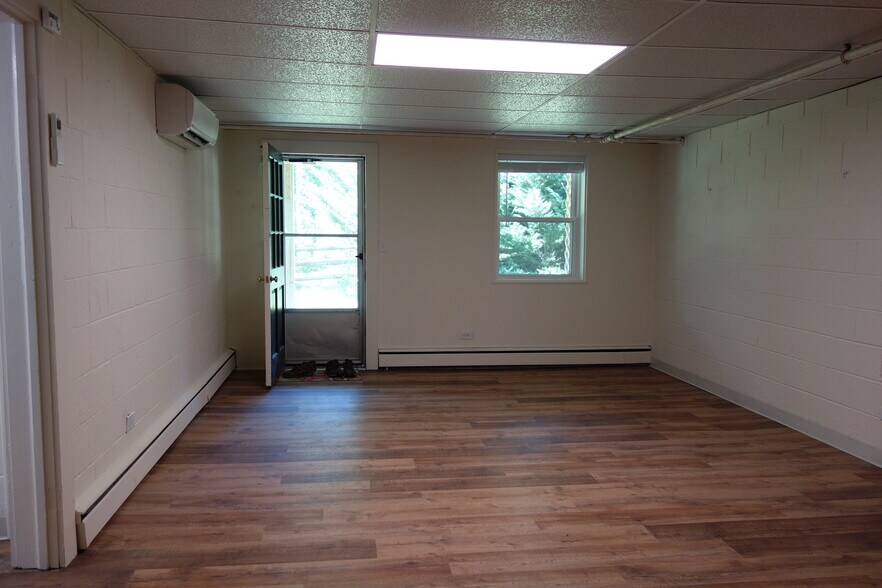 Large and bright main room. - 116 Howard Dr