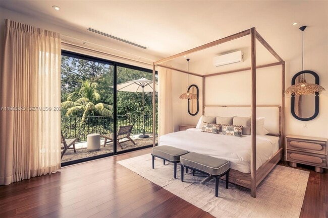 Building Photo - 90 Reserva De Golf