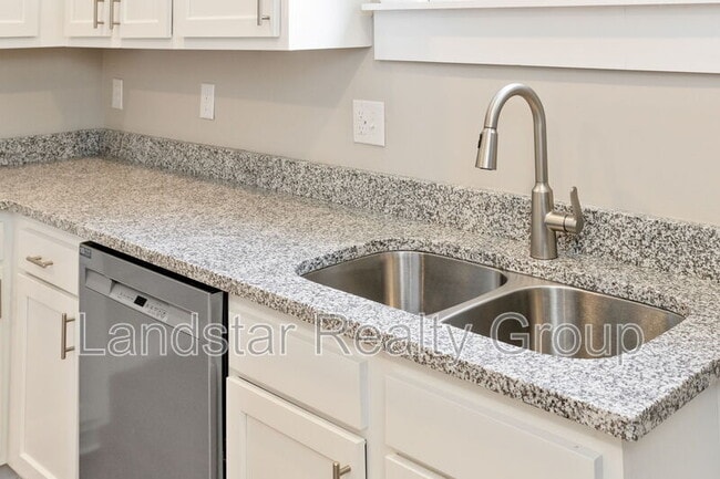 Building Photo - 4013 S 2nd St