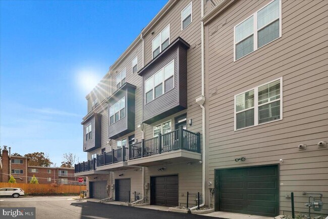 Building Photo - 7345 Blade Dr