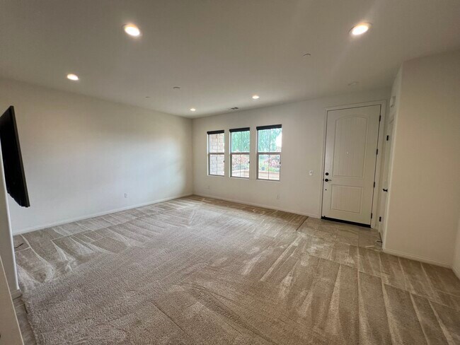 Building Photo - 2404 Sanabria Ln