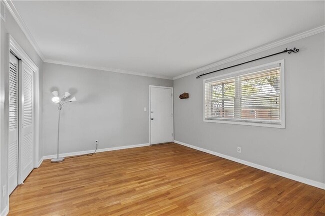 Building Photo - 3660 Peachtree Rd NE