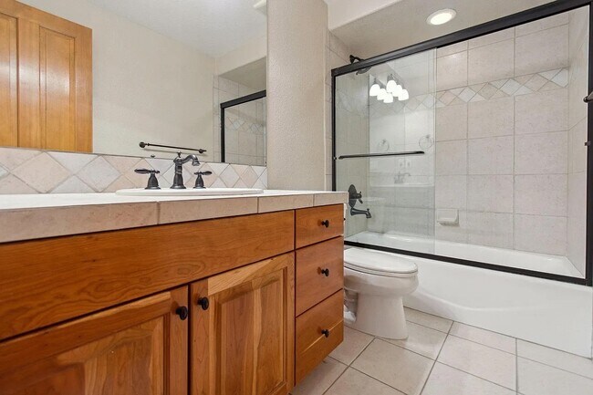 Building Photo - Cherry Creek Townhouse for rent!