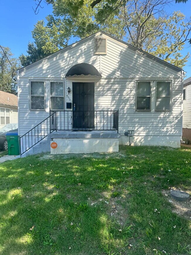 Primary Photo - Lovely 2 Bedroom in St. Louis