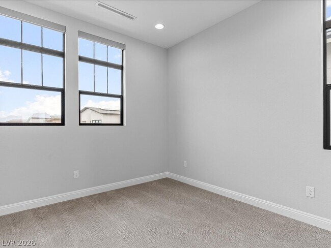 Building Photo - 980 Natural Harmony St