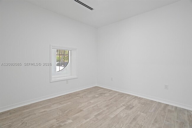 Building Photo - 434 Aragon Ave