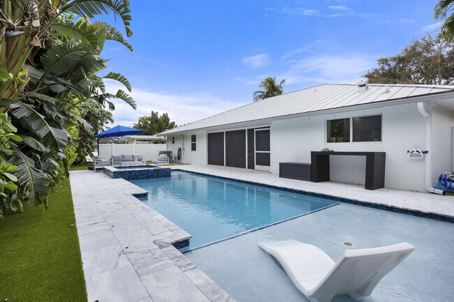 Building Photo - 52 PineHill Trail E