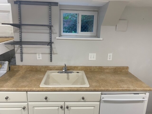 basement bar sink - 2918 N Gaylord St