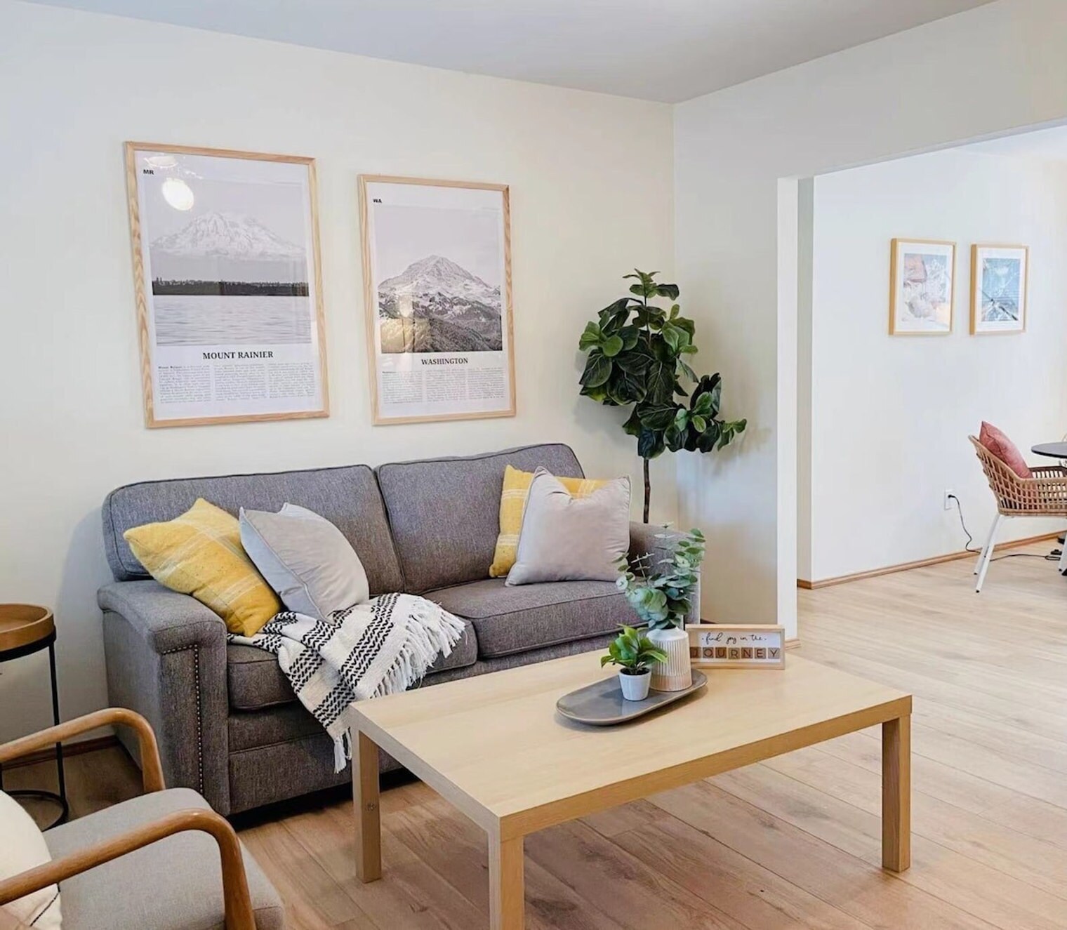 Building Photo - 226 Paradise Dr