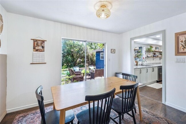 Building Photo - 8619 Veridian Dr