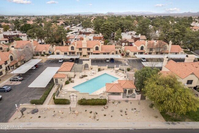 Building Photo - 5704 E Aire Libre Ave
