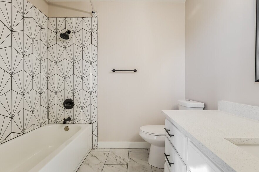 Building Photo - 6089 Van Gogh Cir