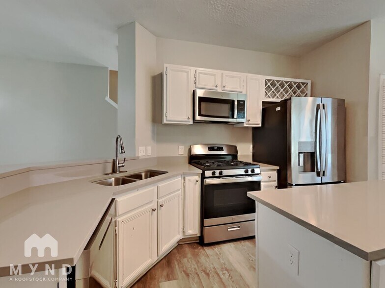 Building Photo - 4334 Egret Dr