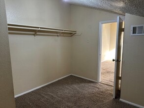 Building Photo - 12244 Bob White Dr