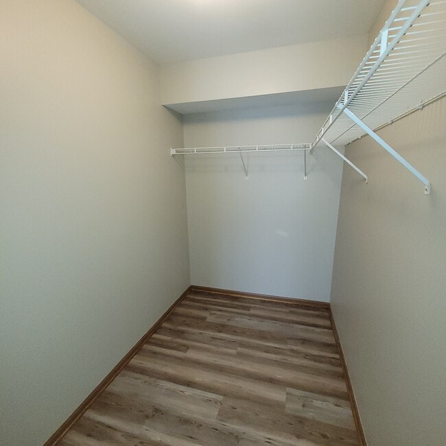 Building Photo - 1934 Heron Ave