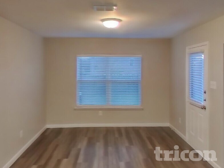 Building Photo - 14210 Bridgeview Ln