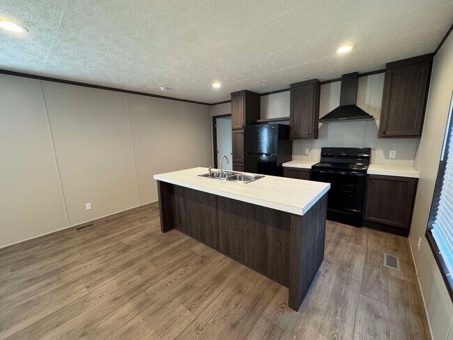 Building Photo - 114 Shady Grove Dr