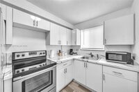 Building Photo - 506 N 60th Terrace