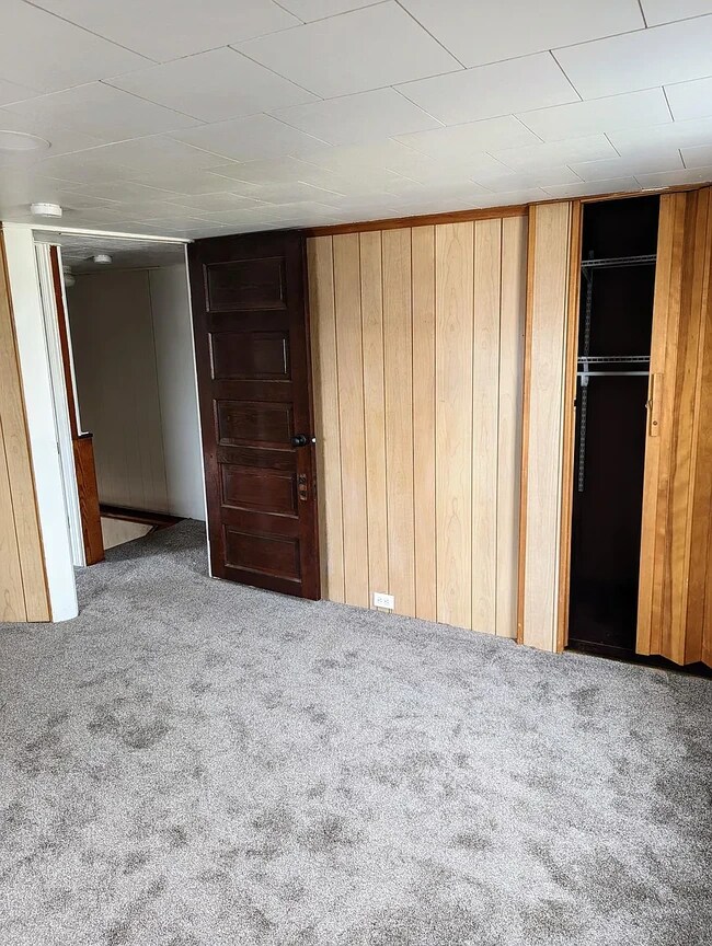 Building Photo - 37 Hurbane St