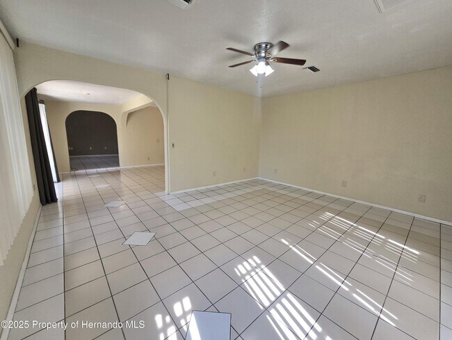 Building Photo - 3251 Windbrook Ave