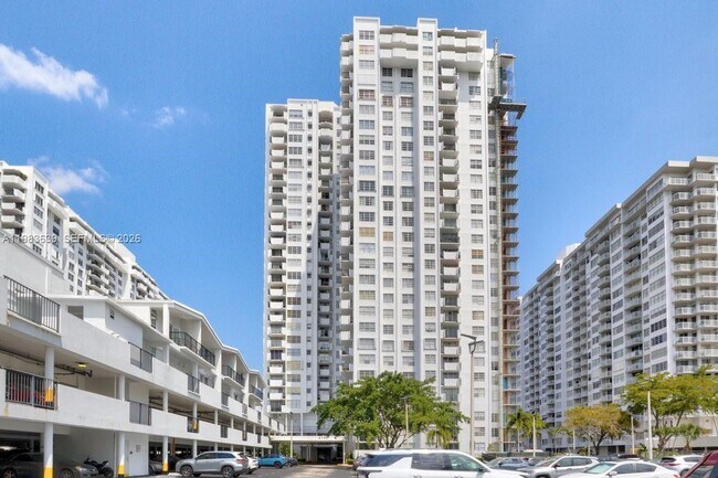 Building Photo - 2750 NE 183rd St