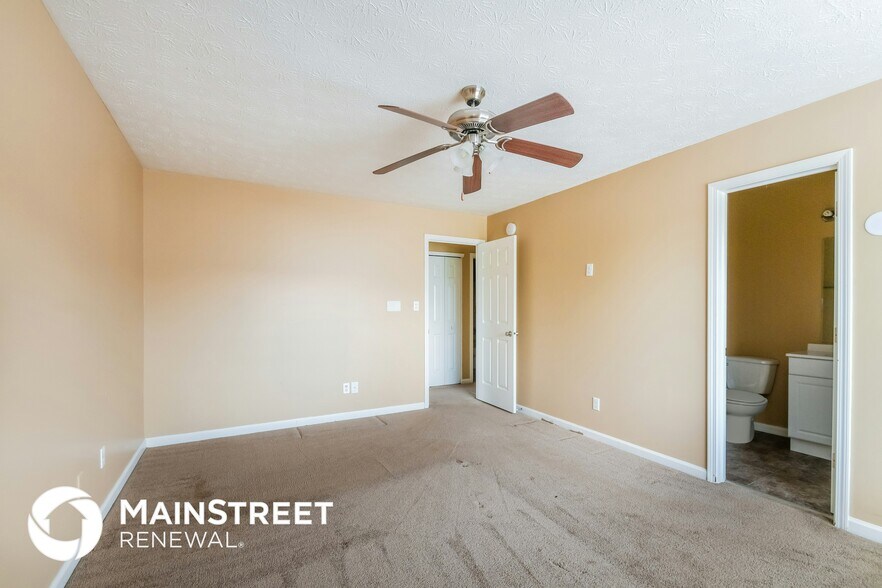 Building Photo - 6602 Largo Ln