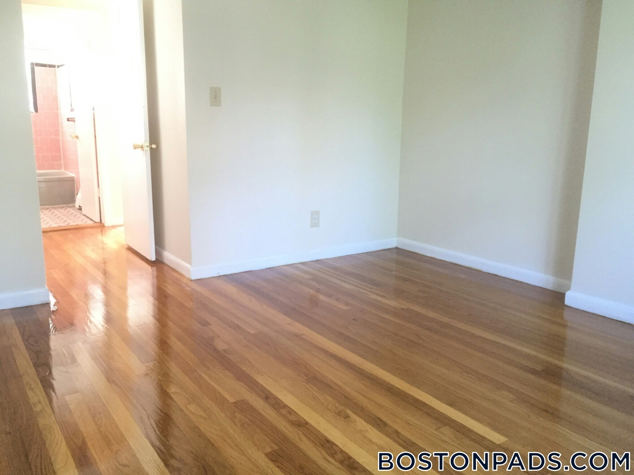 Building Photo - 109 Brainerd Rd