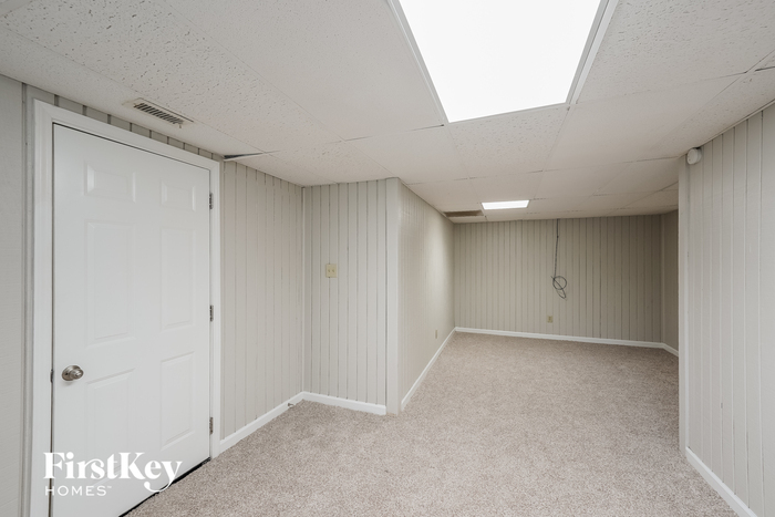 Building Photo - 2532 Janice Cir NE