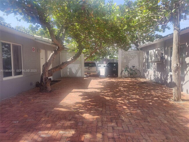 Building Photo - 315 Walnut St