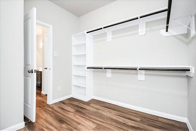 Building Photo - 24814 Puccini Pl