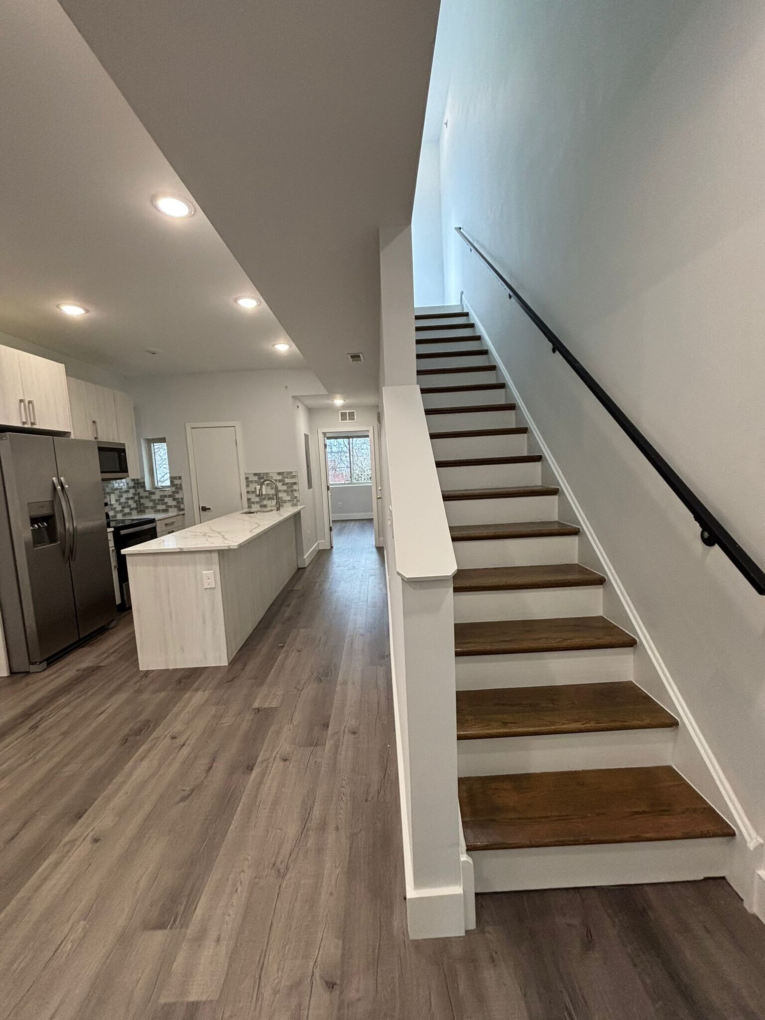 Building Photo - 2252 N Delhi St