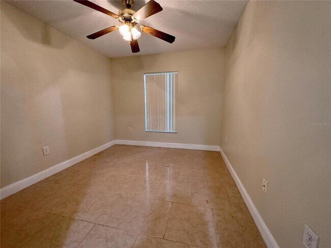 Building Photo - 13313 Fairway Glen Dr