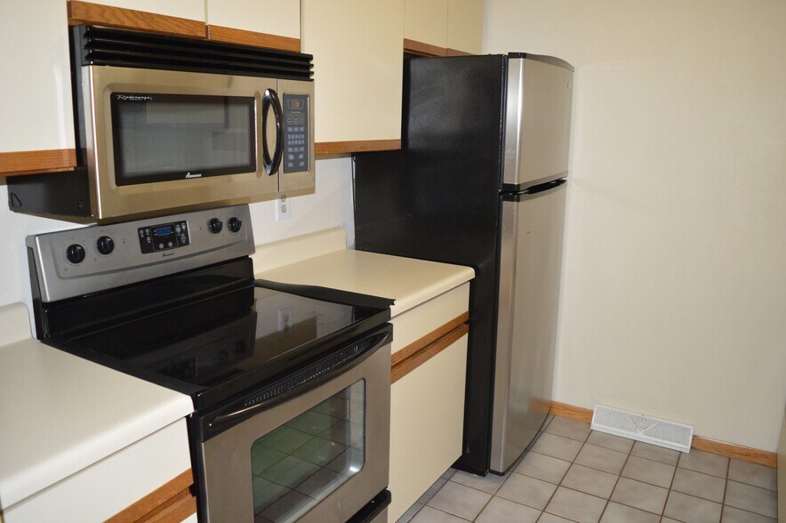 Building Photo - 133 Ponwood Cir
