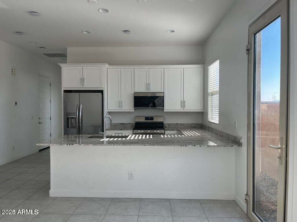 Building Photo - 4623 S 111th Dr