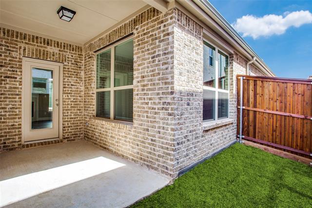 Building Photo - 2133 Barx Dr