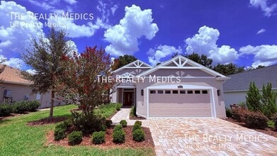 Building Photo - 4791 NE 125th Lp