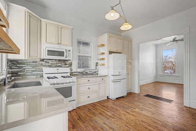 Building Photo - 3116 N Elizabeth St