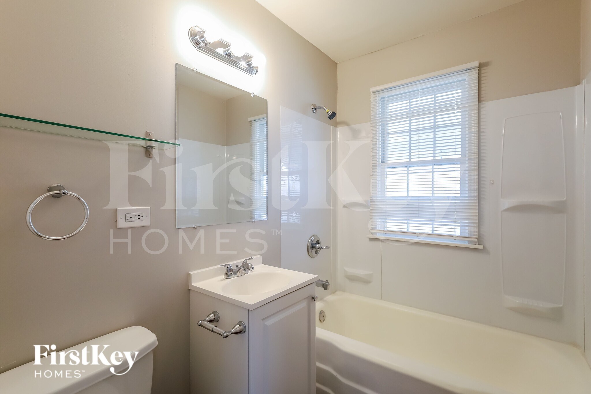 Building Photo - 3915 N Park St